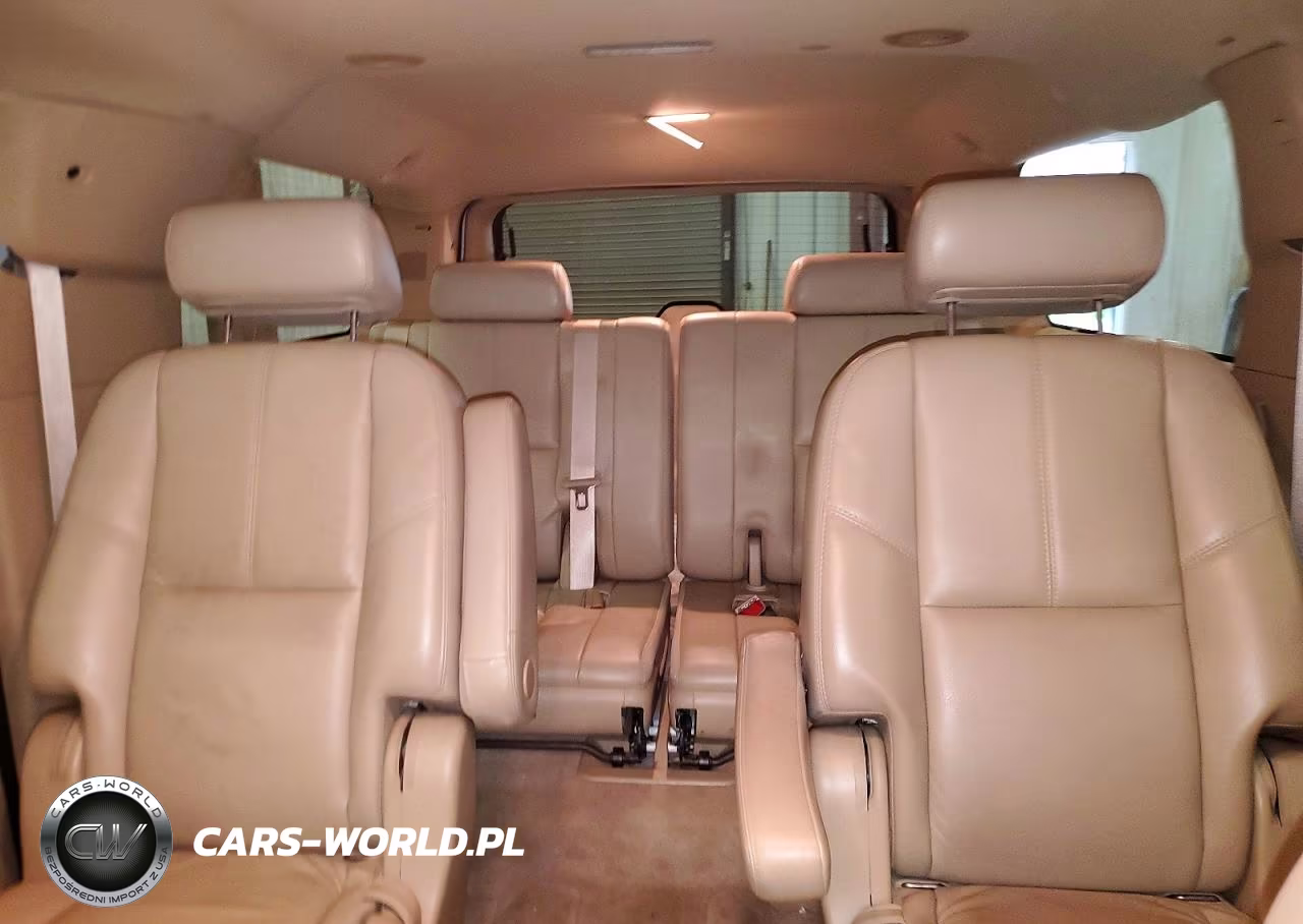 2007 Chevrolet Suburban K1500 VIN:1GNFK16317R270685 - 10