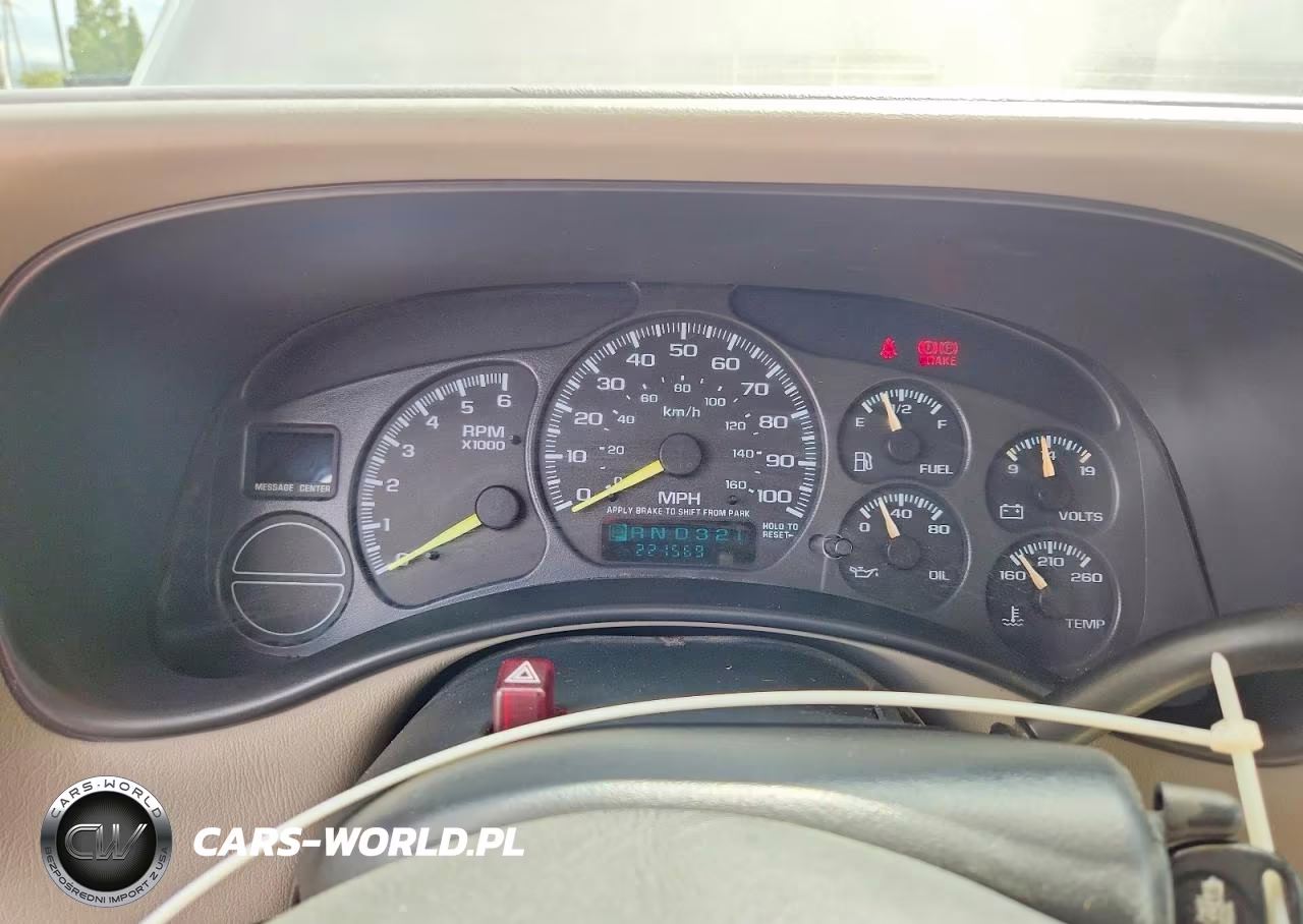 2001 Chevrolet Suburban C1500 VIN:3GNEC16T01G204645 - 9