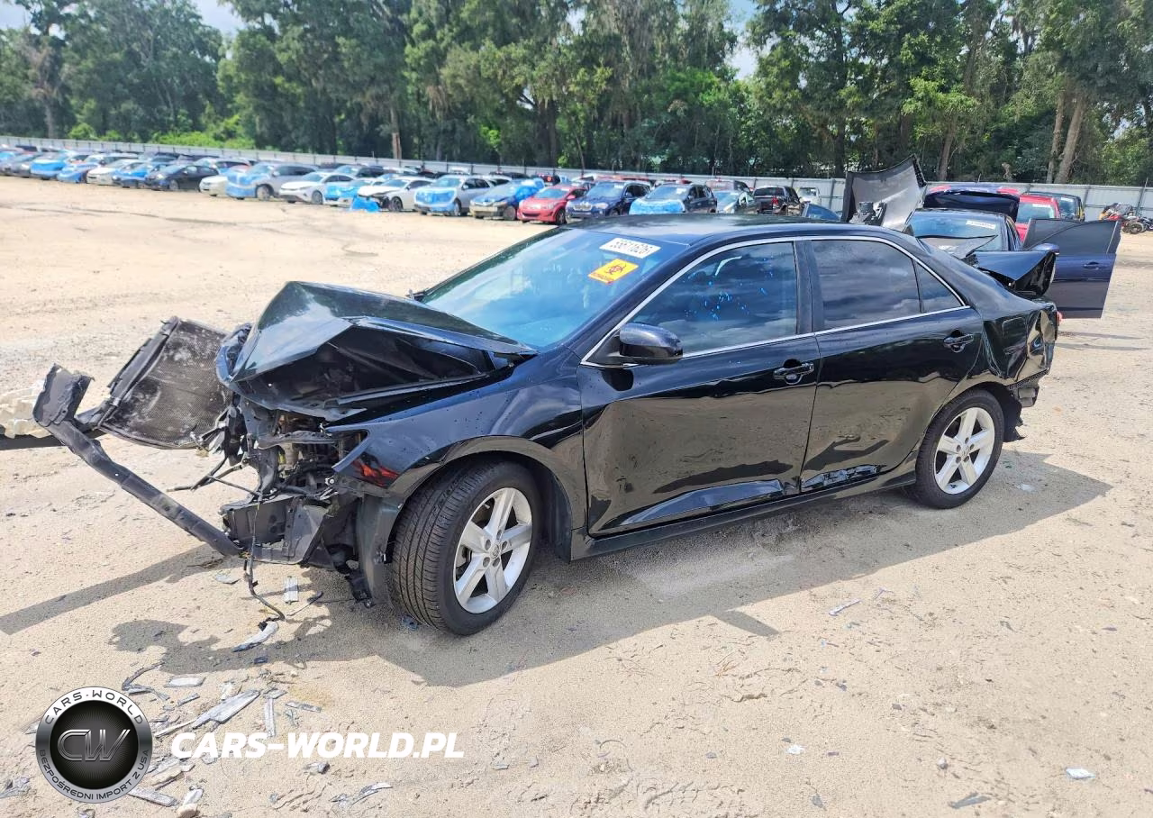 2014 Toyota Camry Se – zdjęcie 1 z 12