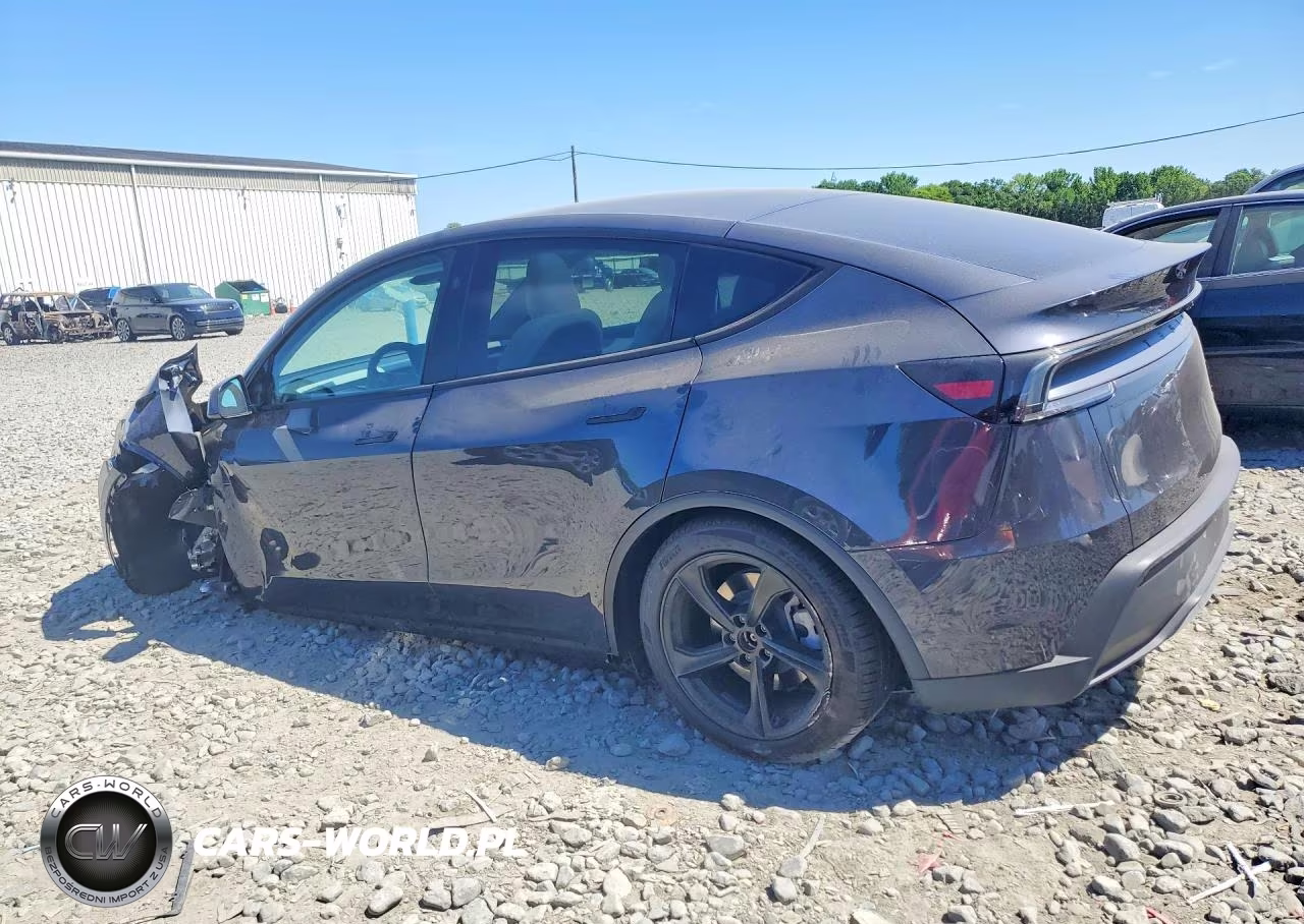 2026 Tesla Model Y VIN:7SAYGDEE3TA466375 - 2