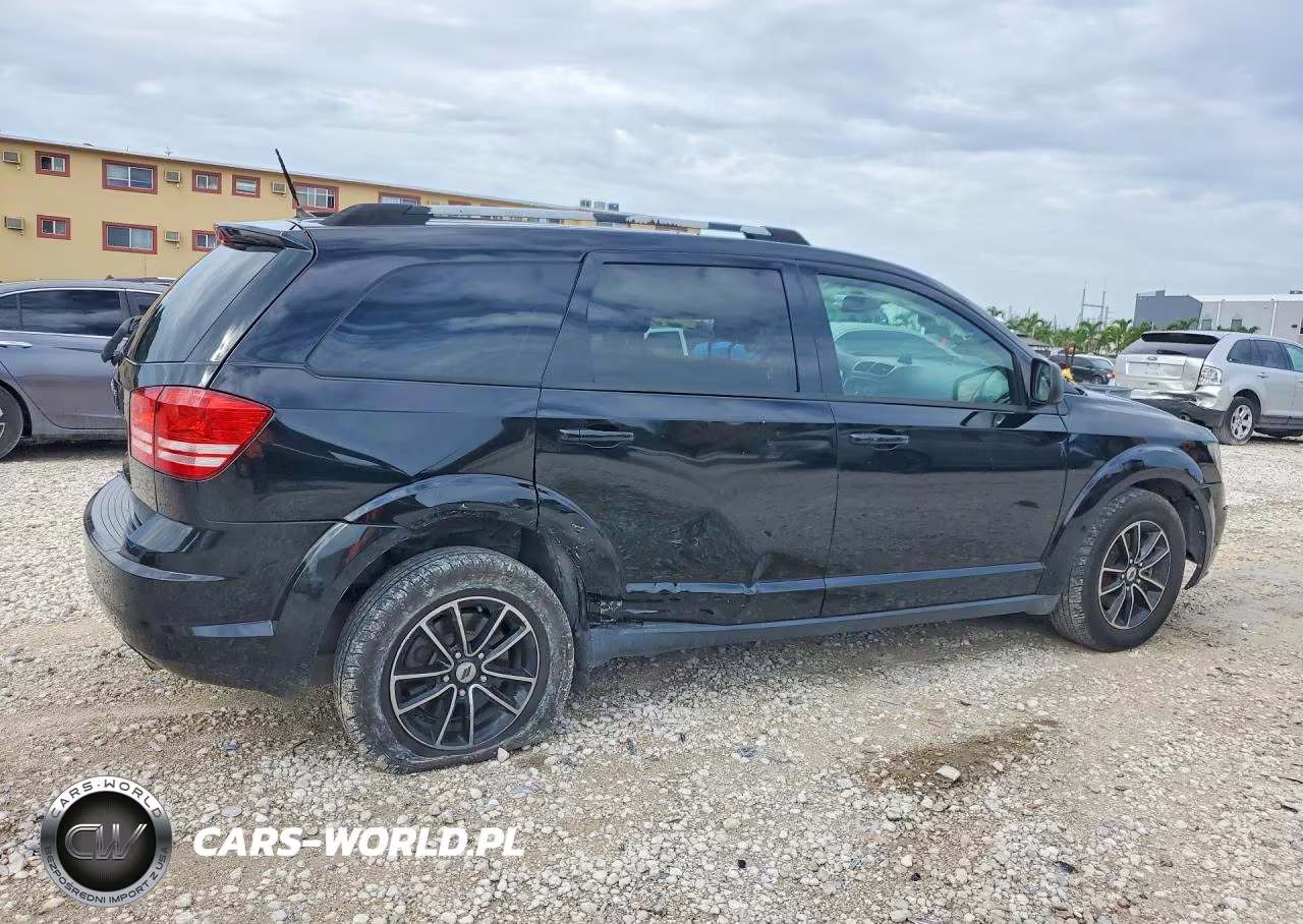 2018 Dodge Journey Se VIN:3C4PDCABXJT530632 - 3