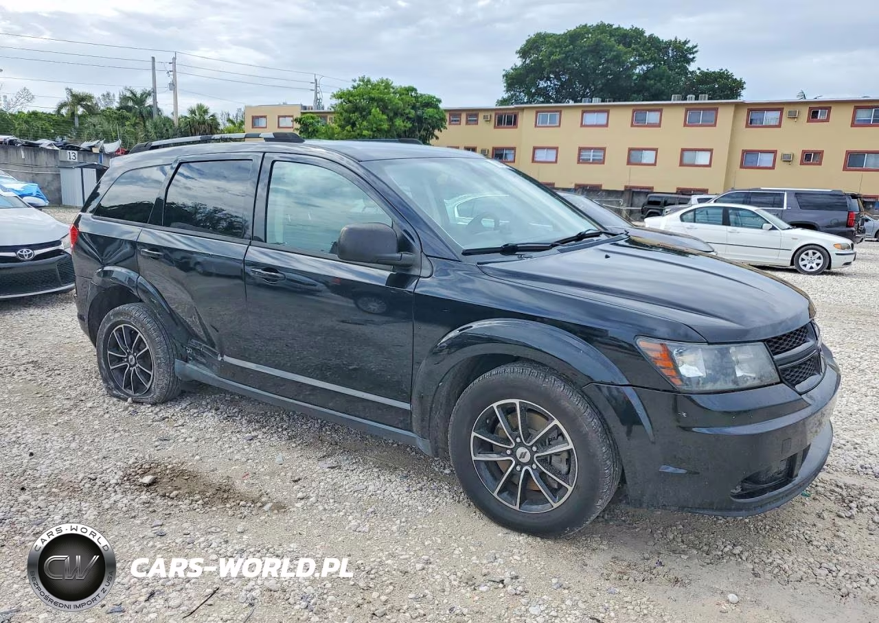 2018 Dodge Journey Se VIN:3C4PDCABXJT530632 - 4