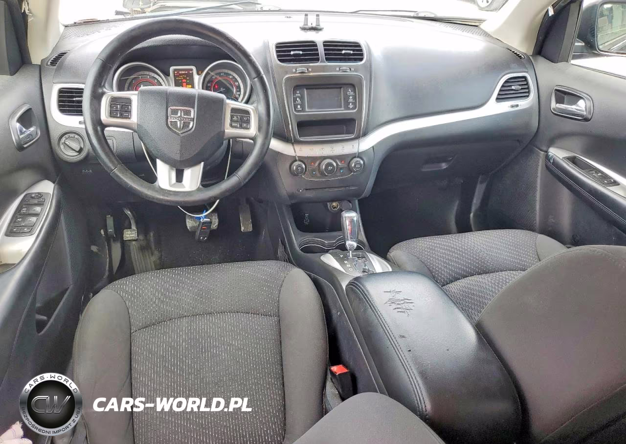 2018 Dodge Journey Se VIN:3C4PDCABXJT530632 - 8