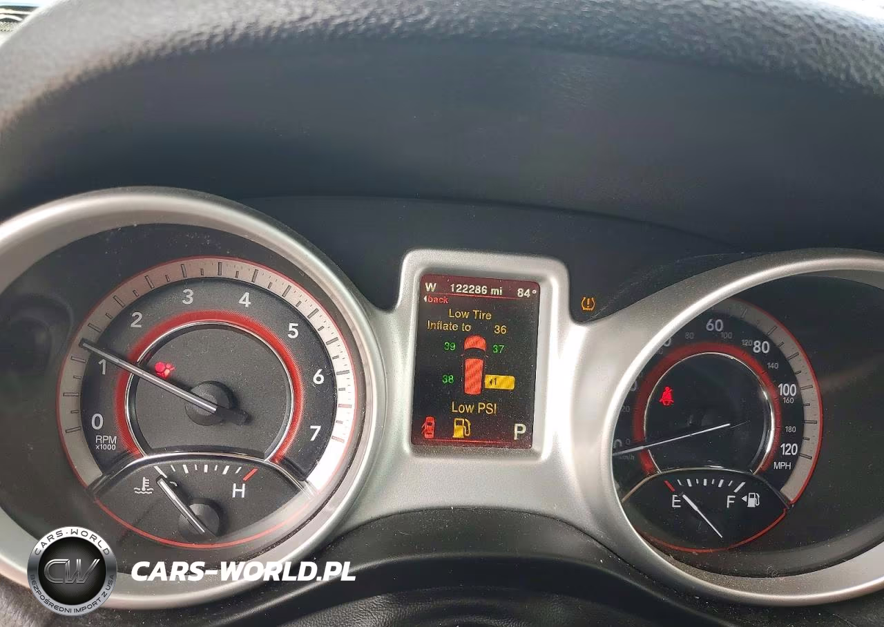 2018 Dodge Journey Se VIN:3C4PDCABXJT530632 - 9