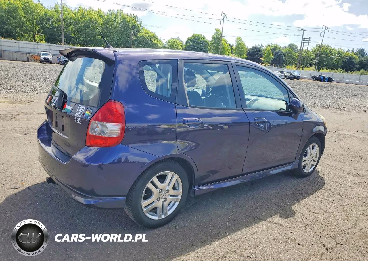 2008 Honda Fit Sport VIN:JHMGD37658S058313 - 3