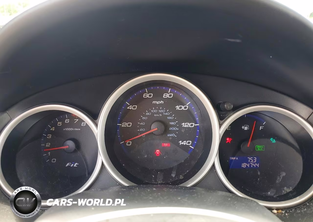 2008 Honda Fit Sport VIN:JHMGD37658S058313 - 9