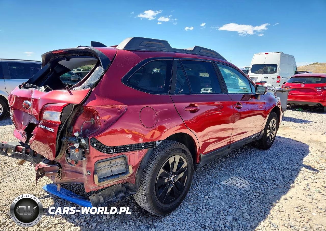 2019 Subaru Outback 2.5I Premium VIN:4S4BSAFC1K3370901 - 3