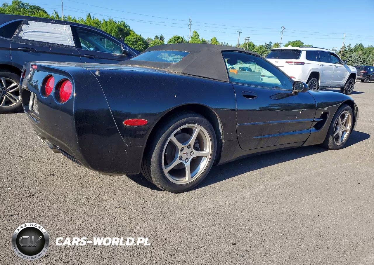 2001 Chevrolet Corvette VIN:1G1YY32G615132166 - 3