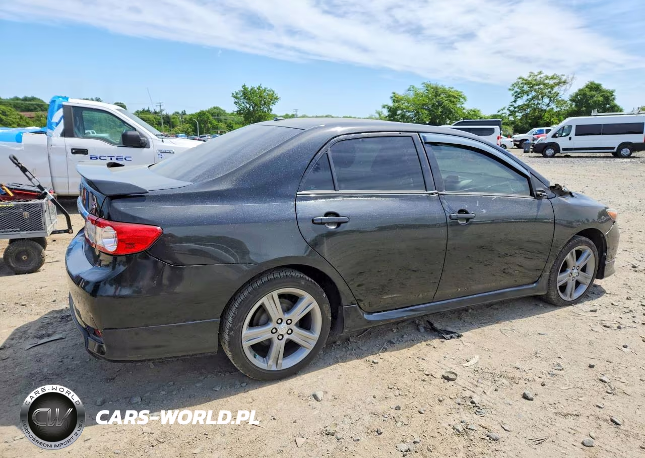 2013 Toyota Corolla S VIN:2T1BU4EEXDC119923 - 3