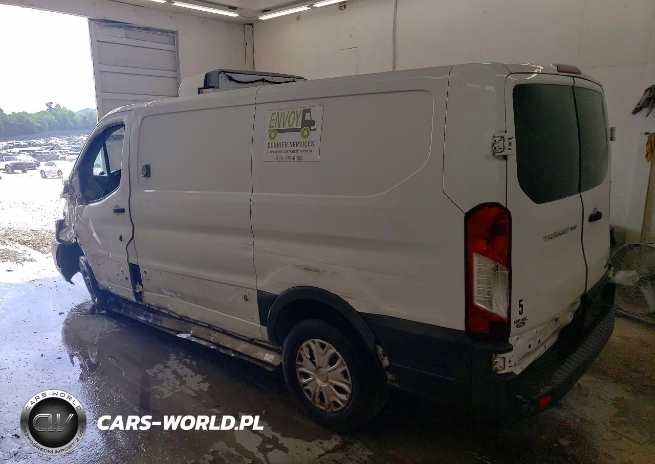 2018 Ford Transit 250 Refrigerated Delivery Van VIN:1FTYR1ZM1JKB07262 - 2