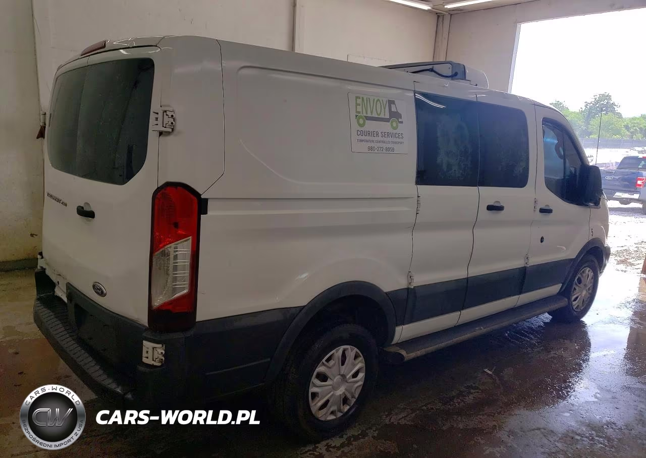 2018 Ford Transit 250 Refrigerated Delivery Van VIN:1FTYR1ZM1JKB07262 - 3