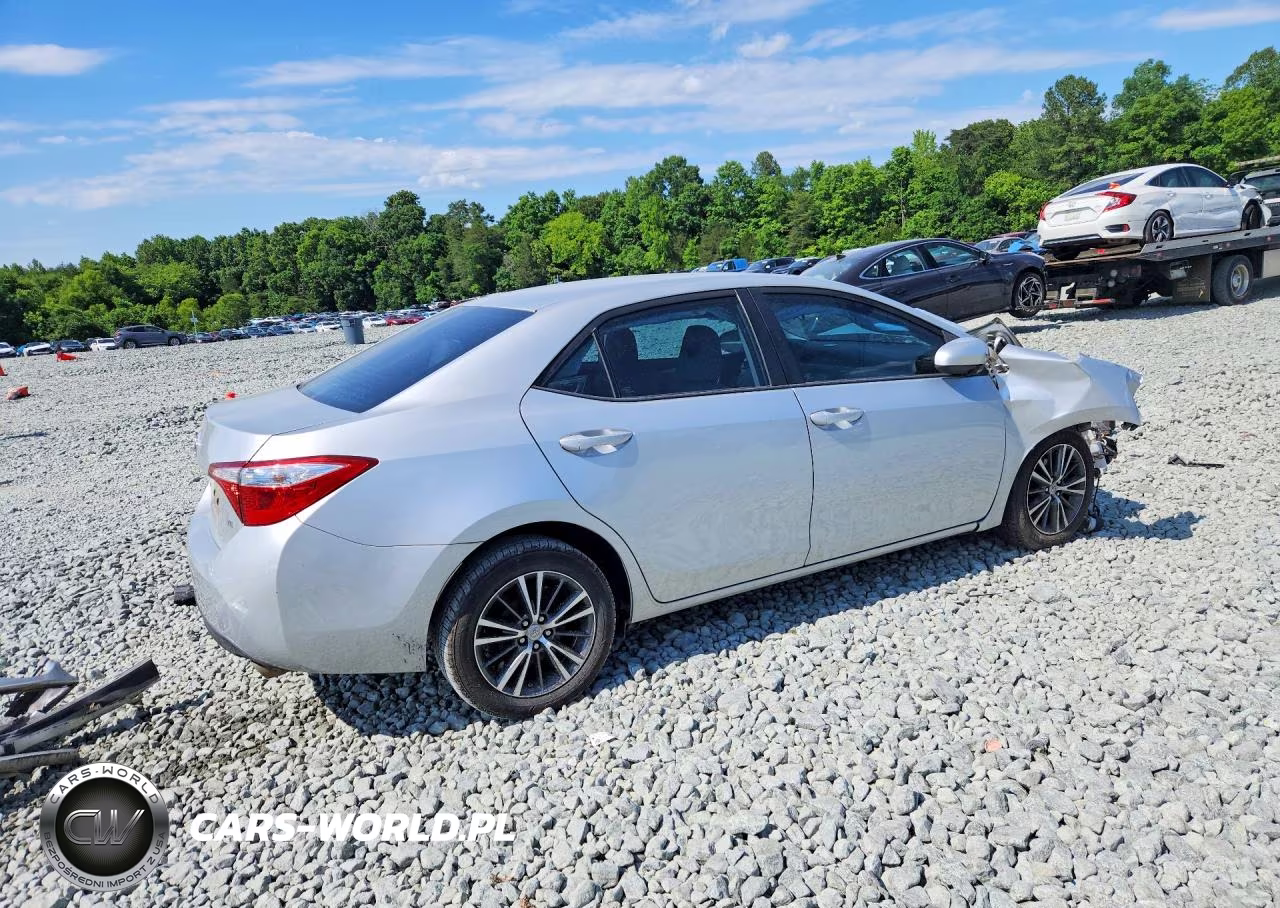2016 Toyota Corolla Le Plus VIN:5YFBURHE0GP374920 - 3
