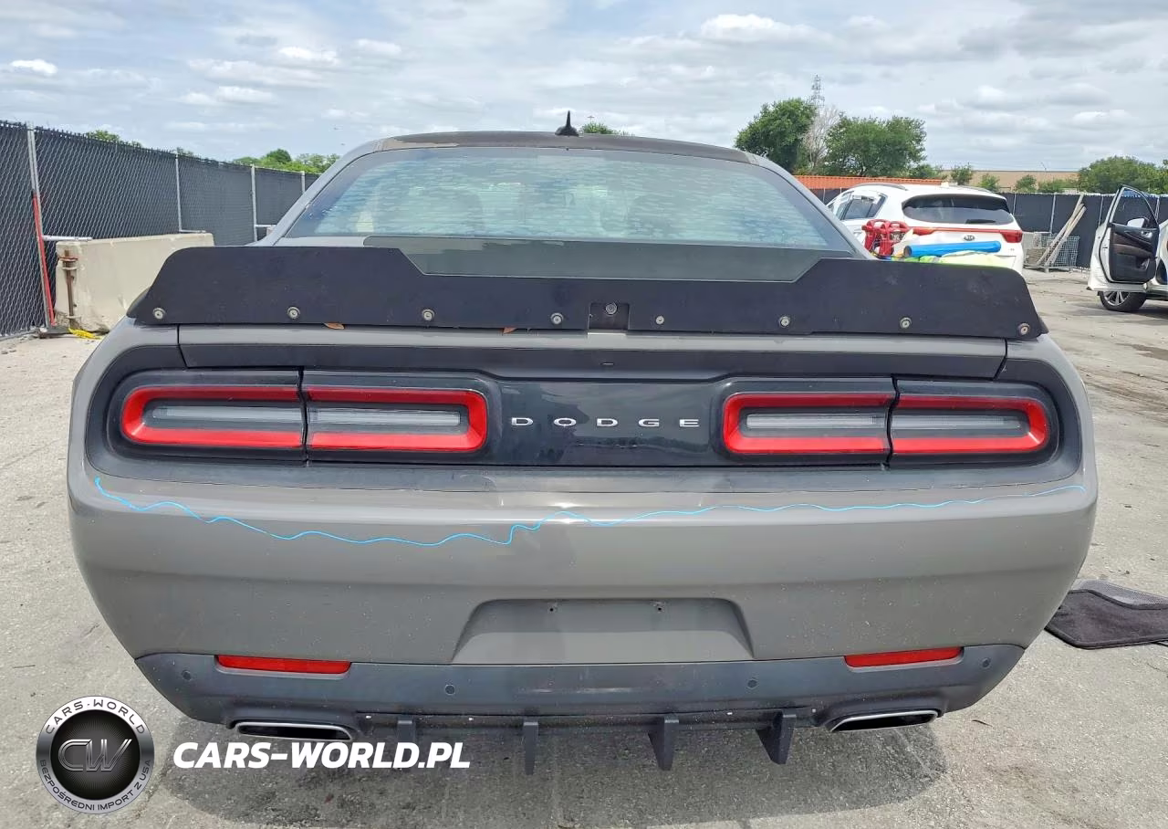 2018 Dodge Challenger Sxt VIN:2C3CDZAG1JH215079 - 6