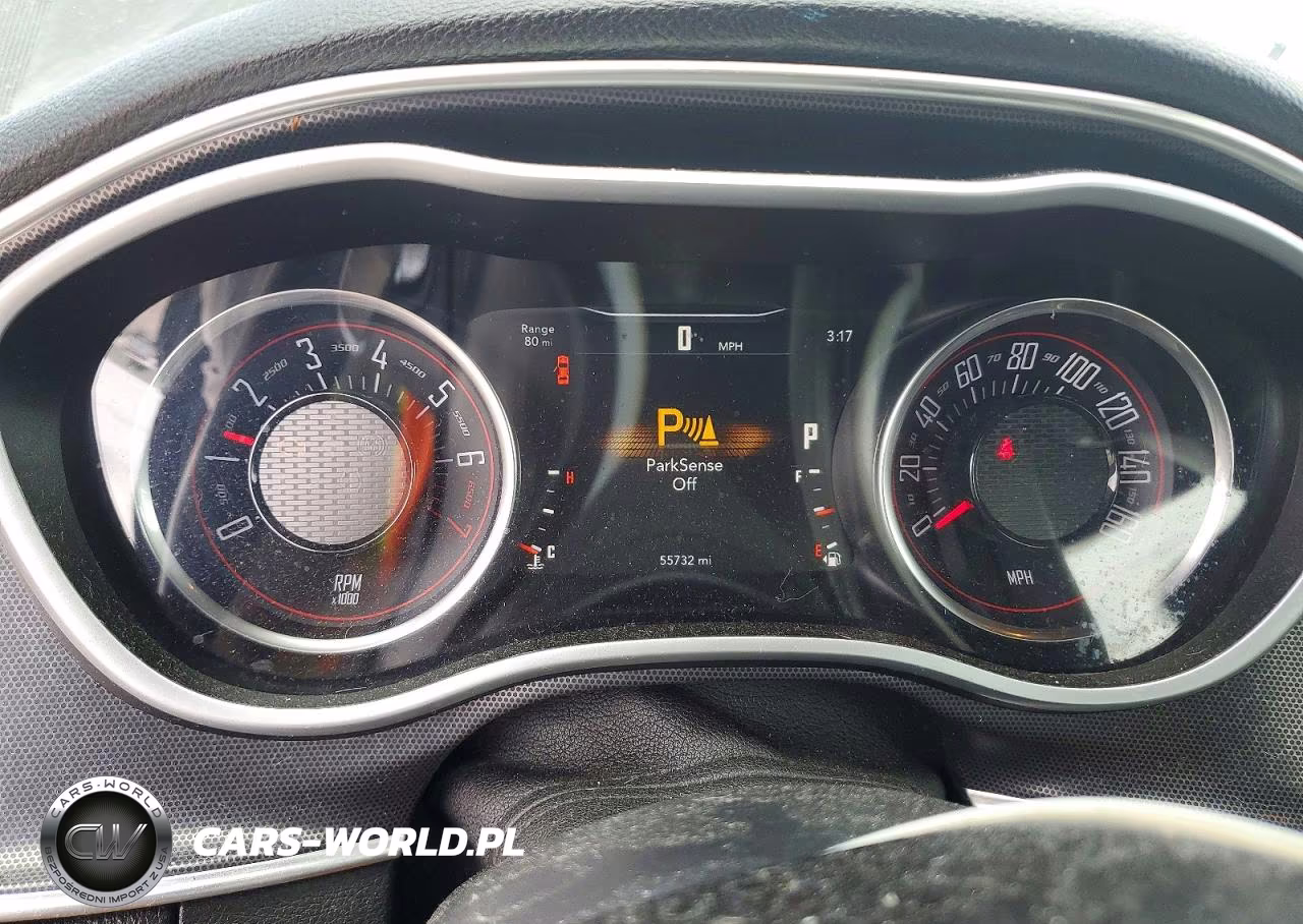 2018 Dodge Challenger Sxt VIN:2C3CDZAG1JH215079 - 9