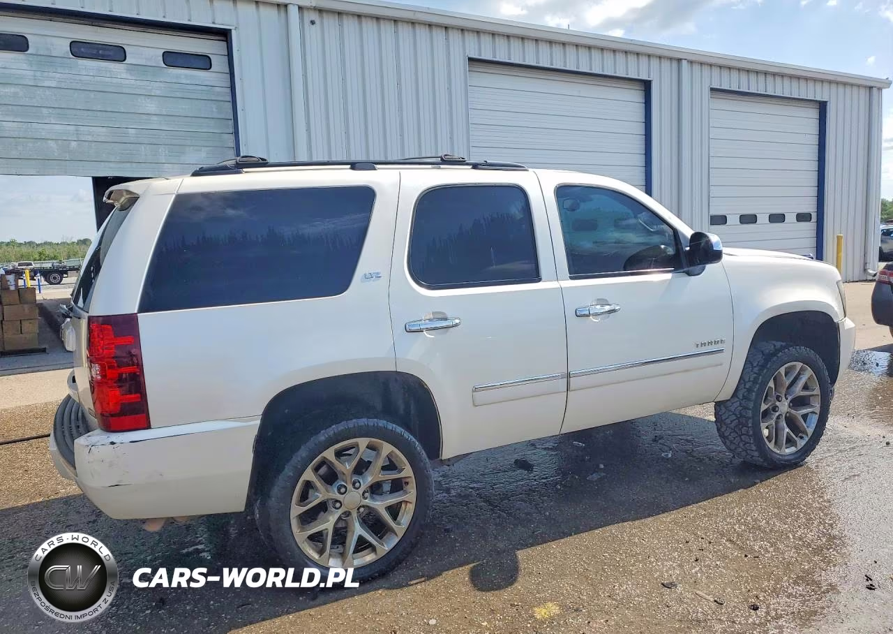 2010 Chevrolet Tahoe C1500 Ltz VIN:1GNUCCE03AR175379 - 3