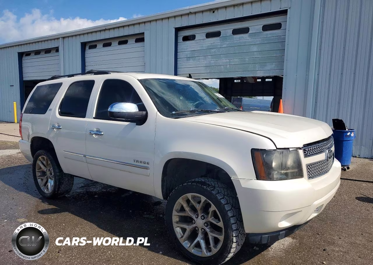 2010 Chevrolet Tahoe C1500 Ltz VIN:1GNUCCE03AR175379 - 4