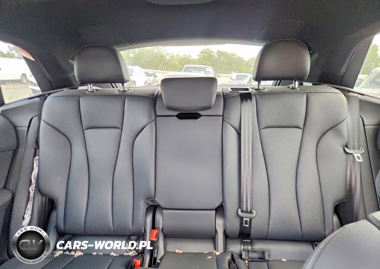 2025 Audi Q8 Premium Plus VIN:WA1BVBF1XSD034426 - 10