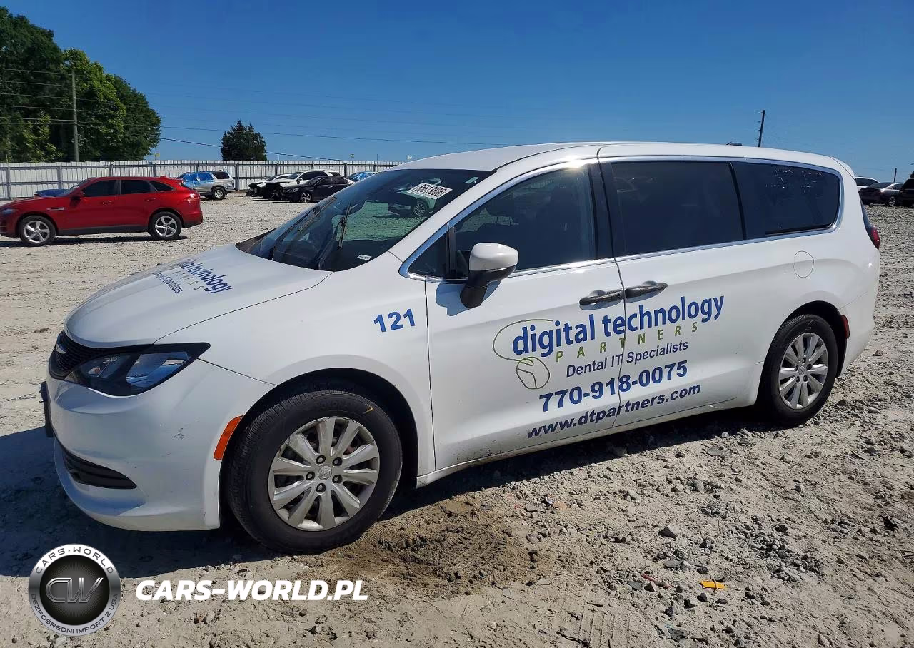 2020 Chrysler Voyager L