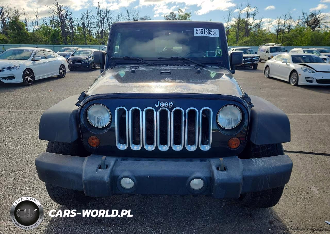 2010 Jeep Wrangler Unlimited Sport VIN:1J4HA3H10AL166558 - 5
