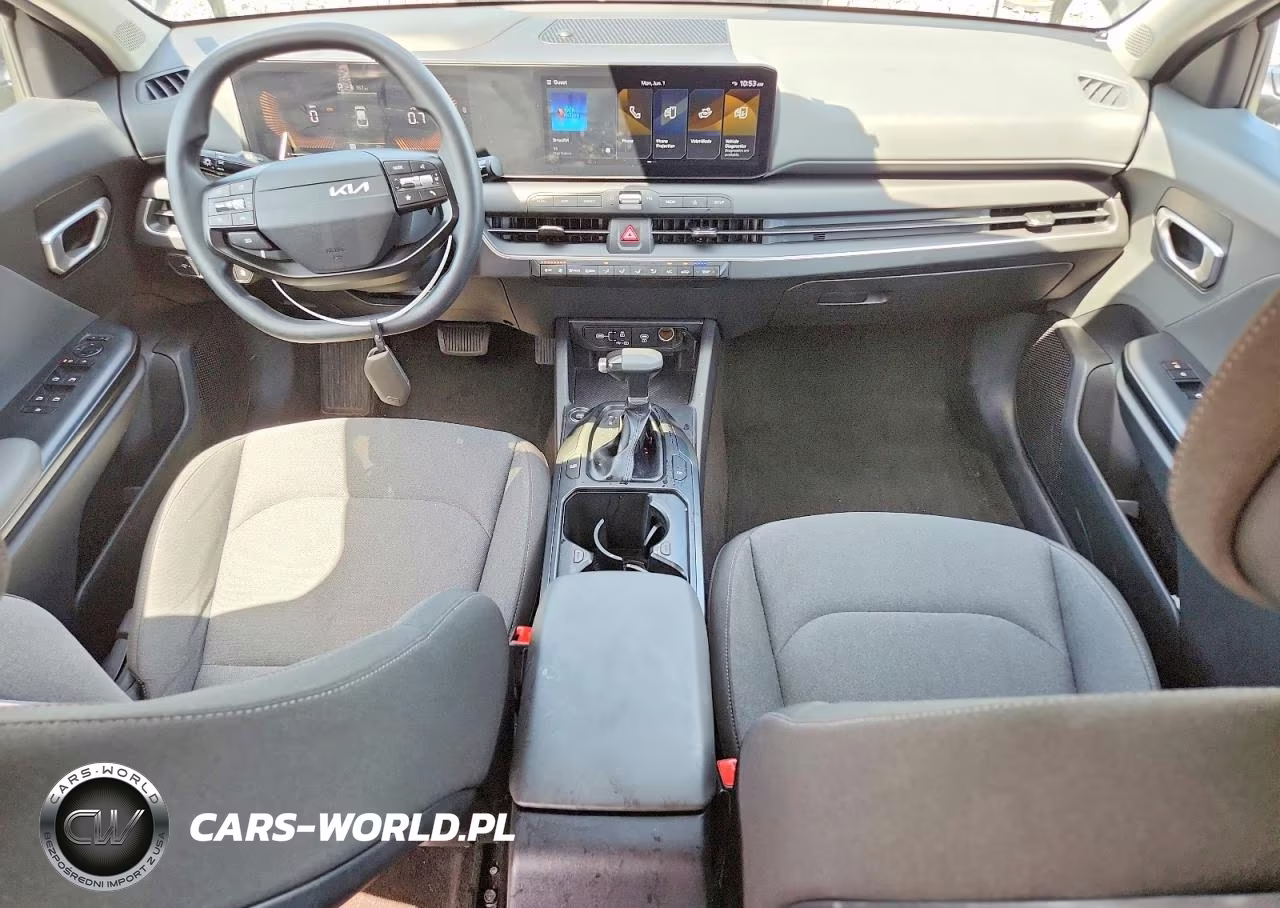 2025 Kia K4 Lxs VIN:3KPFT4DE8SE032347 - 8