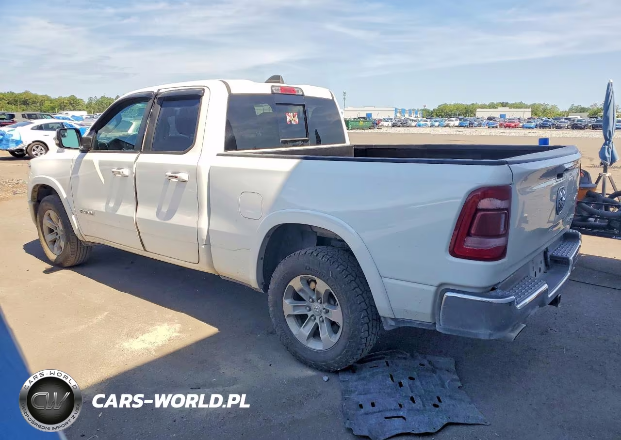 2020 Ram 1500 Laramie VIN:1C6SRFDT7LN317052 - 2