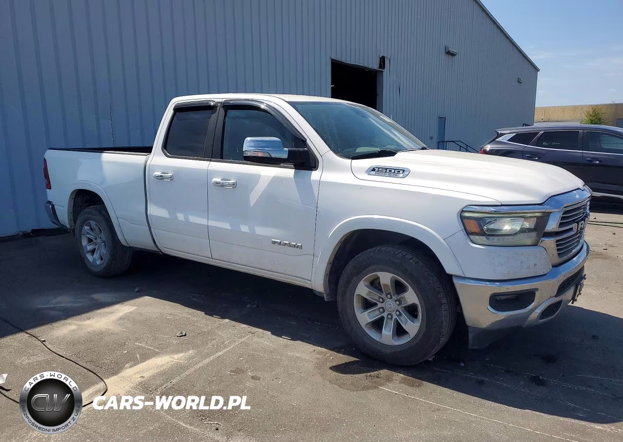 2020 Ram 1500 Laramie VIN:1C6SRFDT7LN317052 - 4