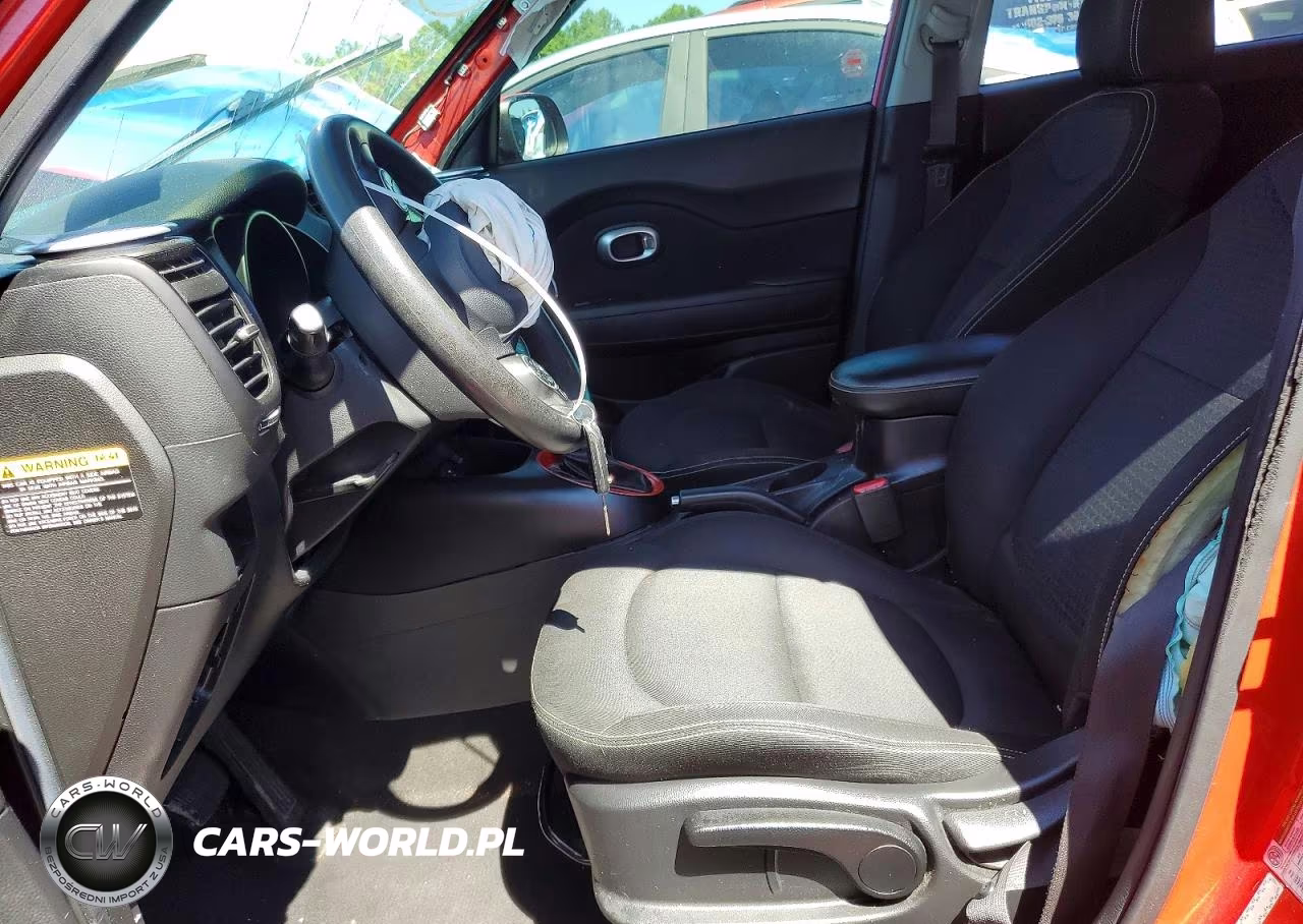 2016 Kia Soul + VIN:KNDJP3A51G7862141 - 7