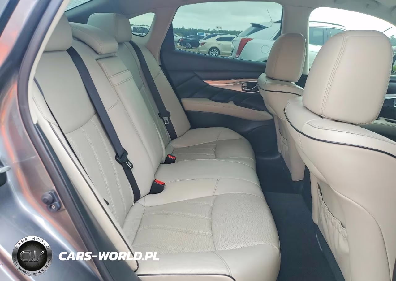 2018 Infiniti Q70 3.7 Luxe VIN:JN1BY1AP3JM180882 - 10
