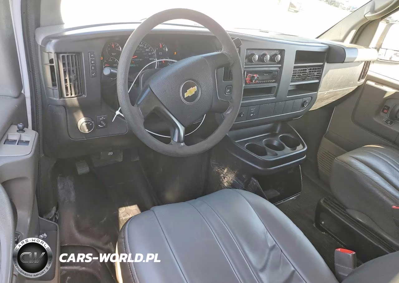 2013 Chev Express G2500 VIN:1GCWGGCA7D1104620 - 8