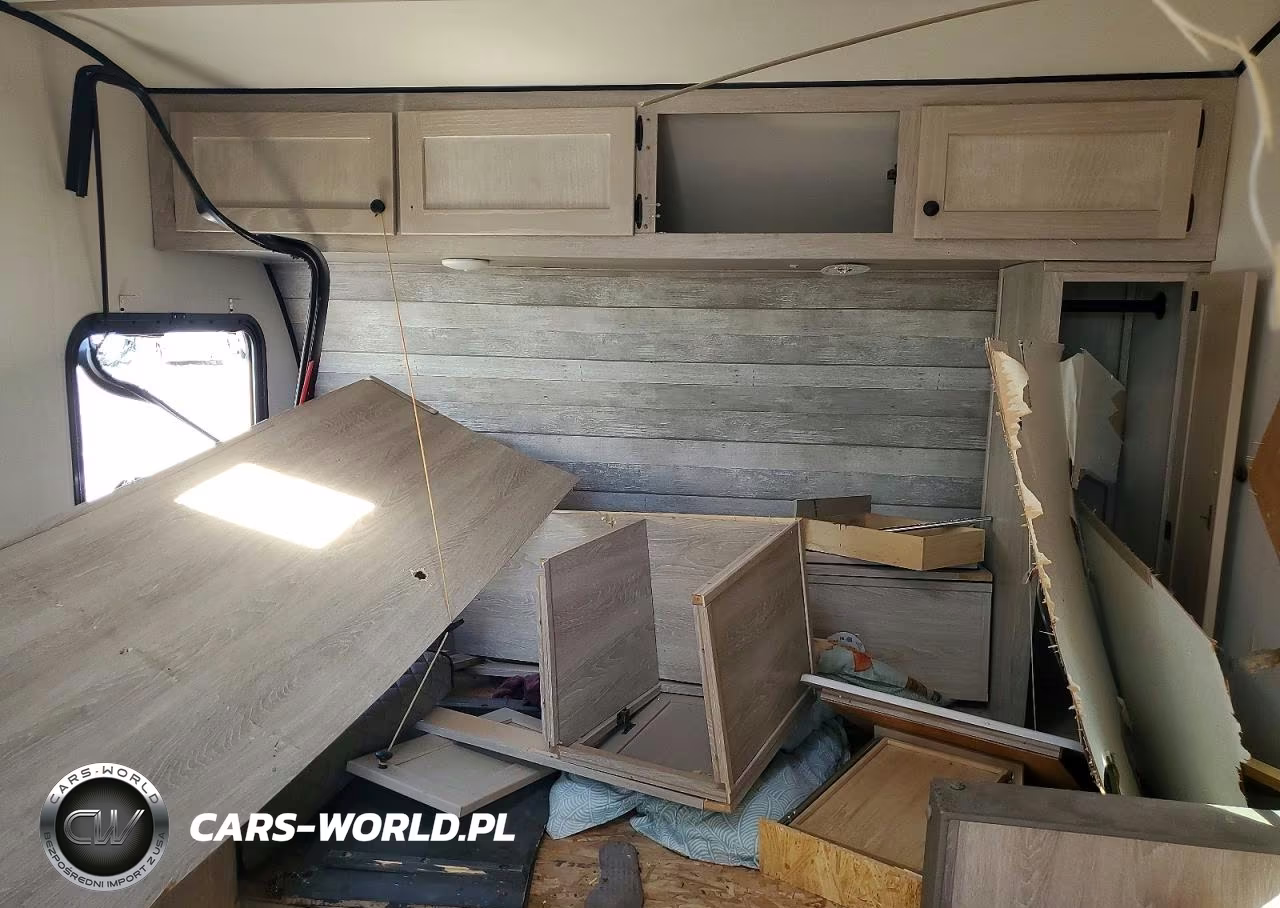 2025 Riverside Xplorer Camper VIN:59CXA1216SL007977 - 5
