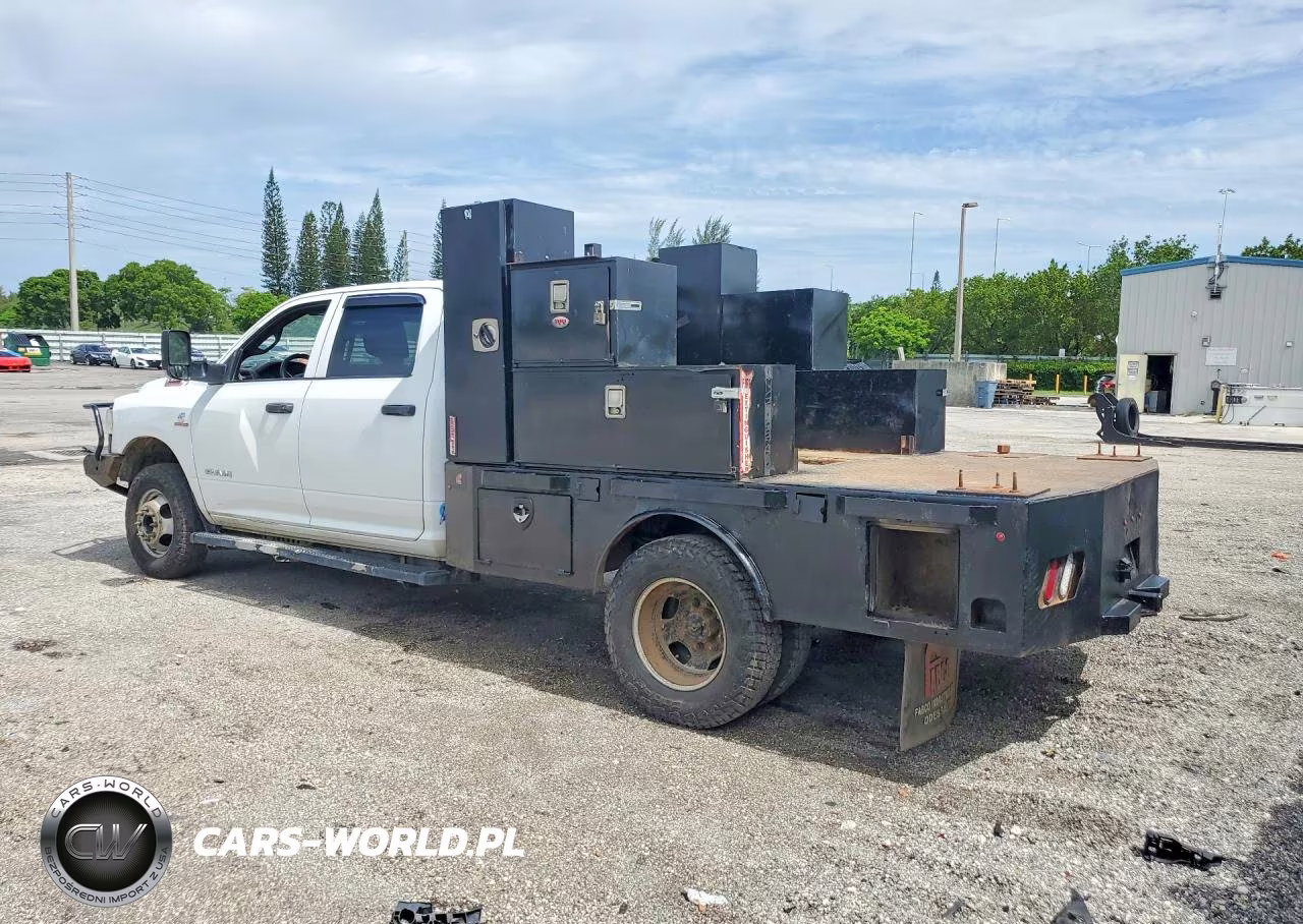 2022 Ram 3500 VIN:3C7WRTCL9NG137161 - 2