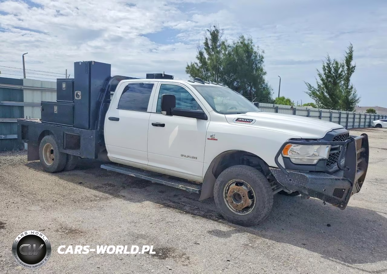 2022 Ram 3500 VIN:3C7WRTCL9NG137161 - 4