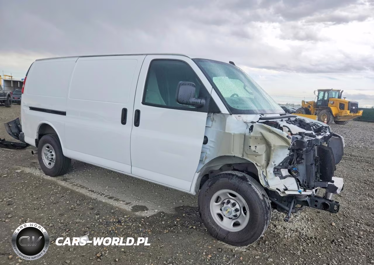 2024 Chevrolet Express G2500 VIN:1GCWGAFP0R1253536 - 4