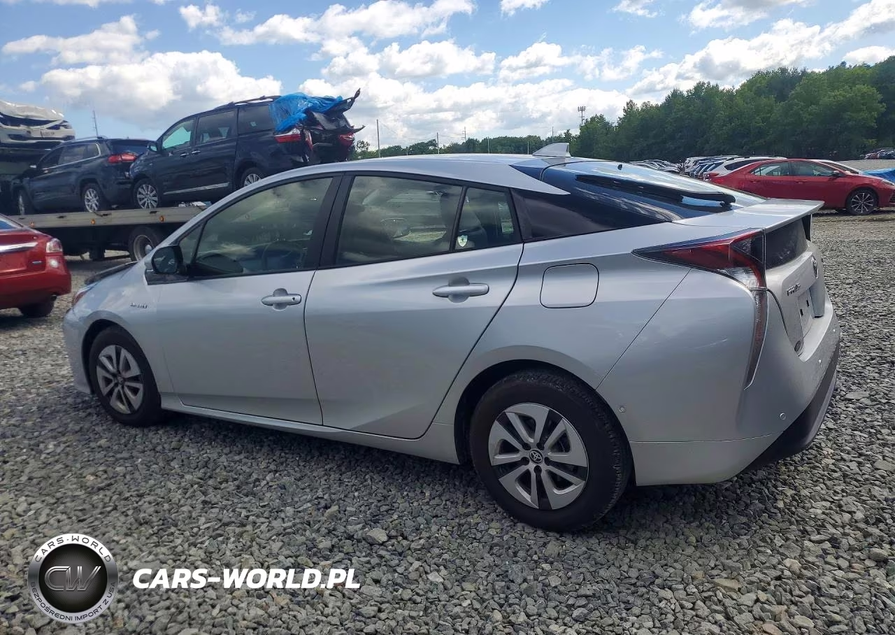 2018 Toyota Prius Four VIN:JTDKARFU3J3055417 - 2