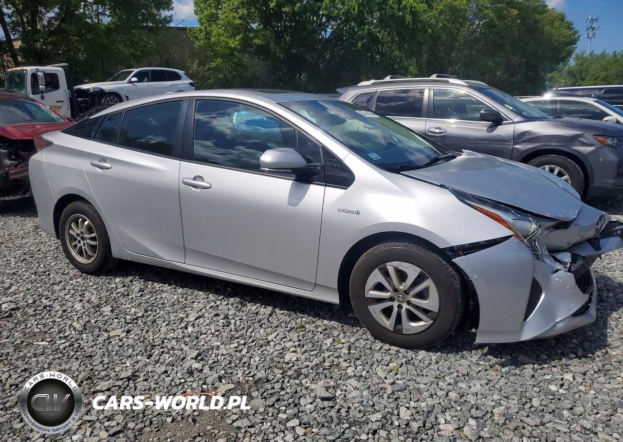 2018 Toyota Prius Four VIN:JTDKARFU3J3055417 - 4