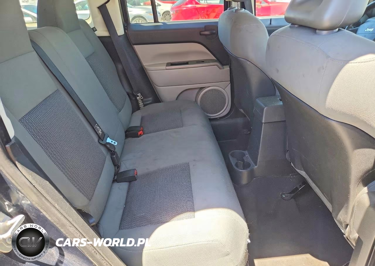 2007 Jeep Patriot Sport VIN:1J8FF28W07D351659 - 11