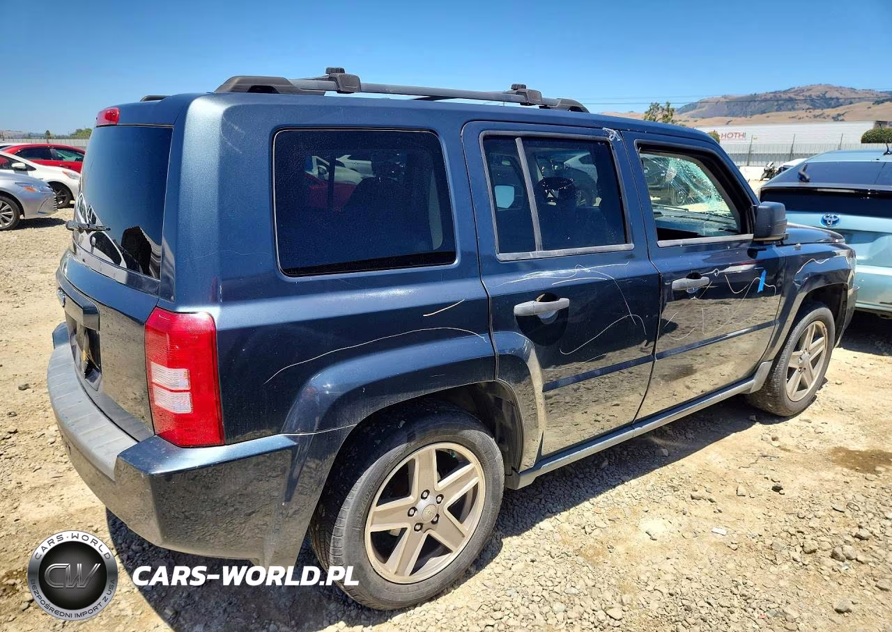2007 Jeep Patriot Sport VIN:1J8FF28W07D351659 - 3