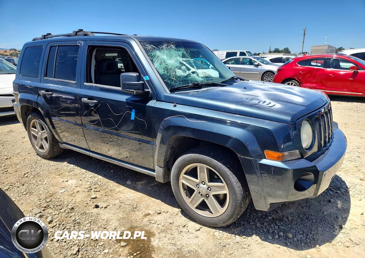 2007 Jeep Patriot Sport VIN:1J8FF28W07D351659 - 4