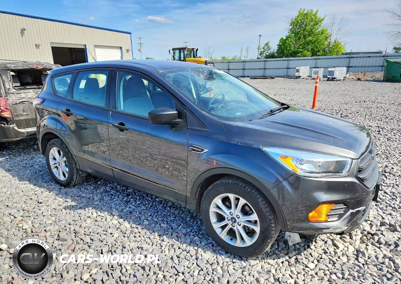 2017 Ford Escape S VIN:1FMCU0F71HUF03557 - 4
