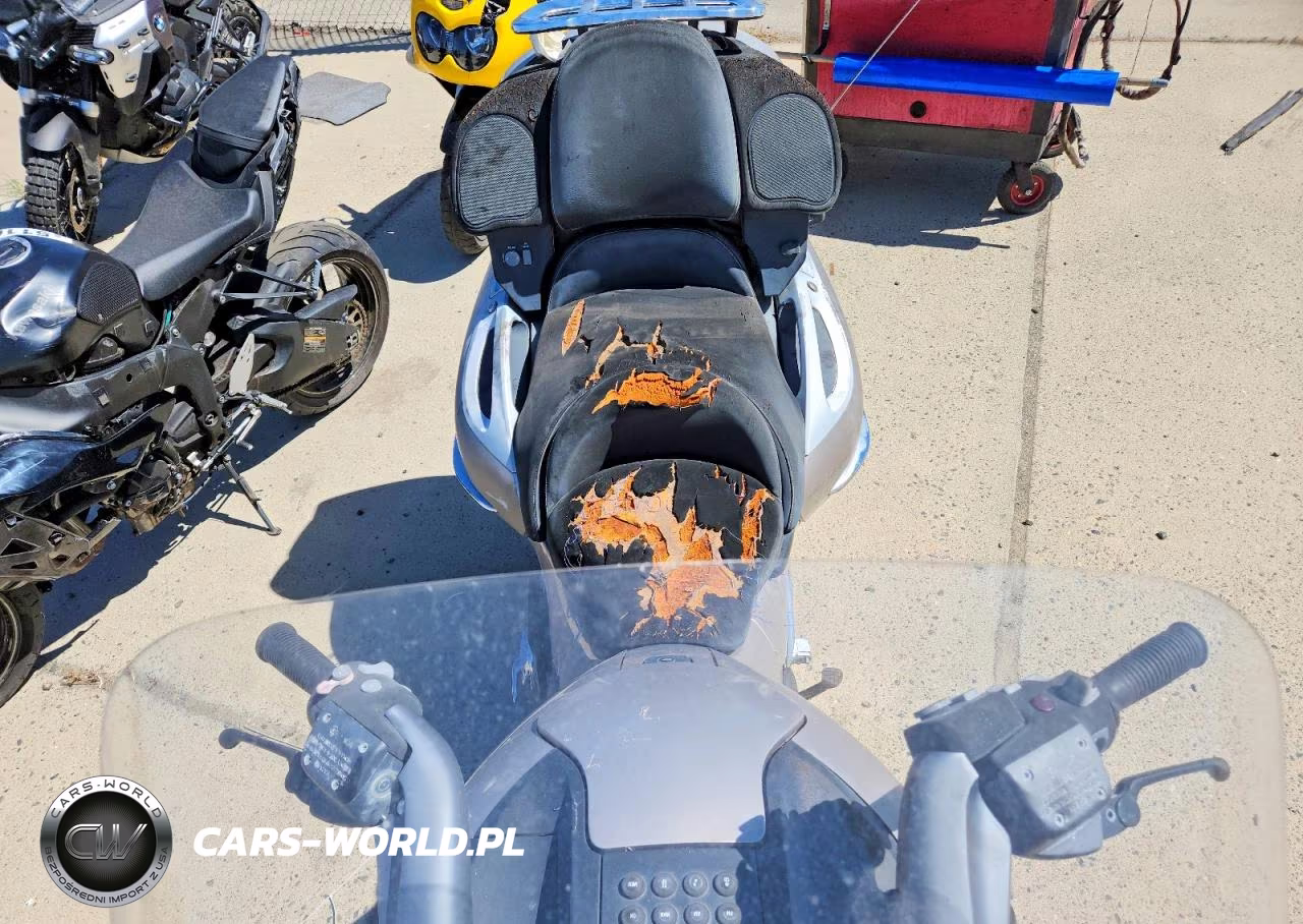 2000 BMW K1200 Lt VIN:WB10555A8YZD73679 - 5