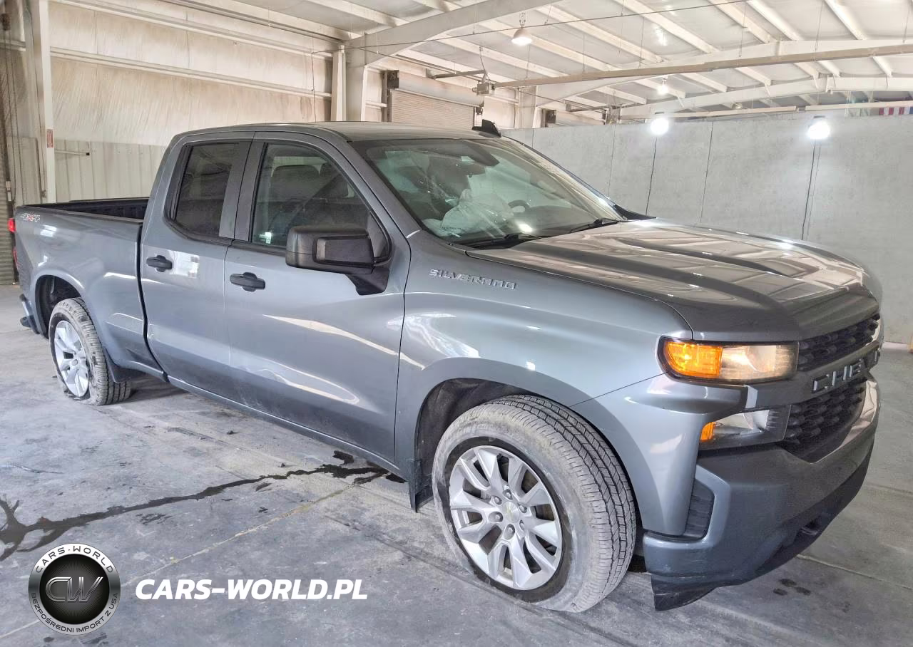 2020 Chevrolet Silverado K1500 Custom VIN:1GCRYBEK7LZ201416 - 4