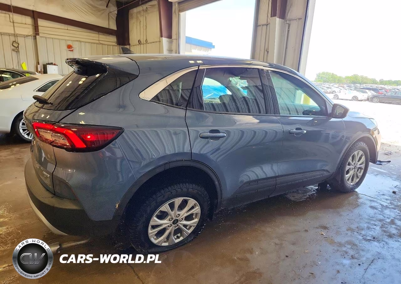 2024 Ford Escape Active VIN:1FMCU9GN0RUB27467 - 3