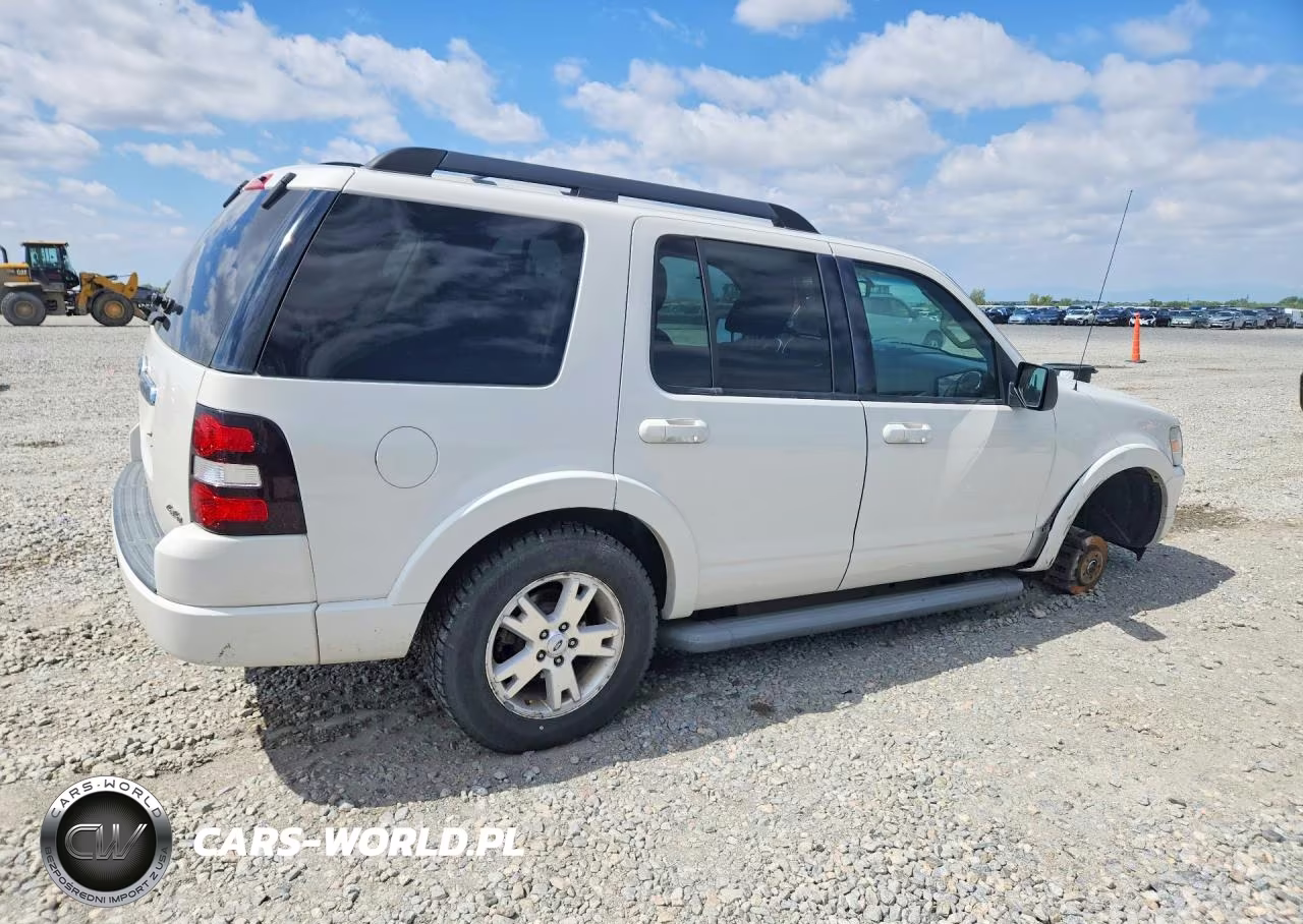 2010 Ford Explorer Xlt VIN:1FMEU7DE7AUA93677 - 3