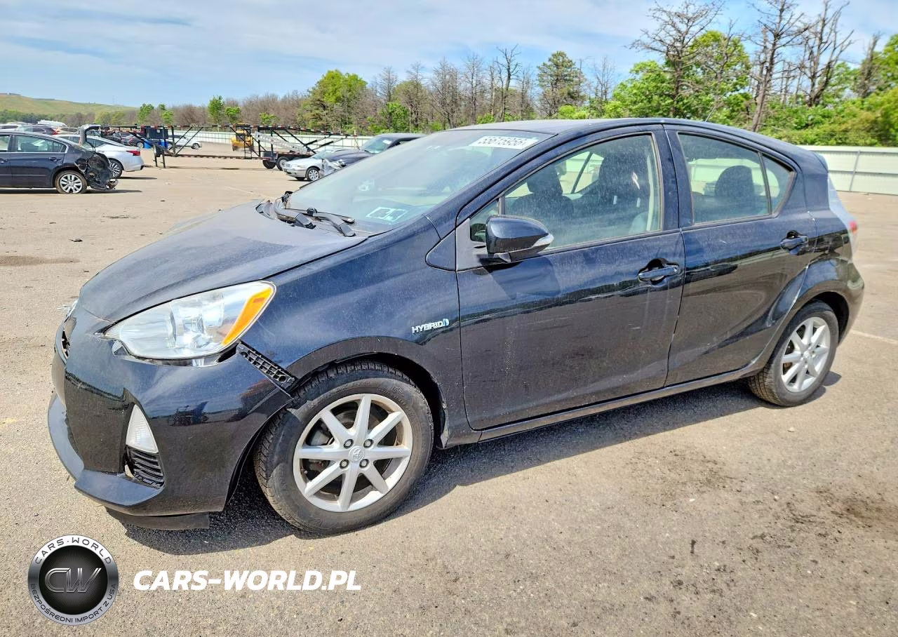 2014 Toyota Prius C Three