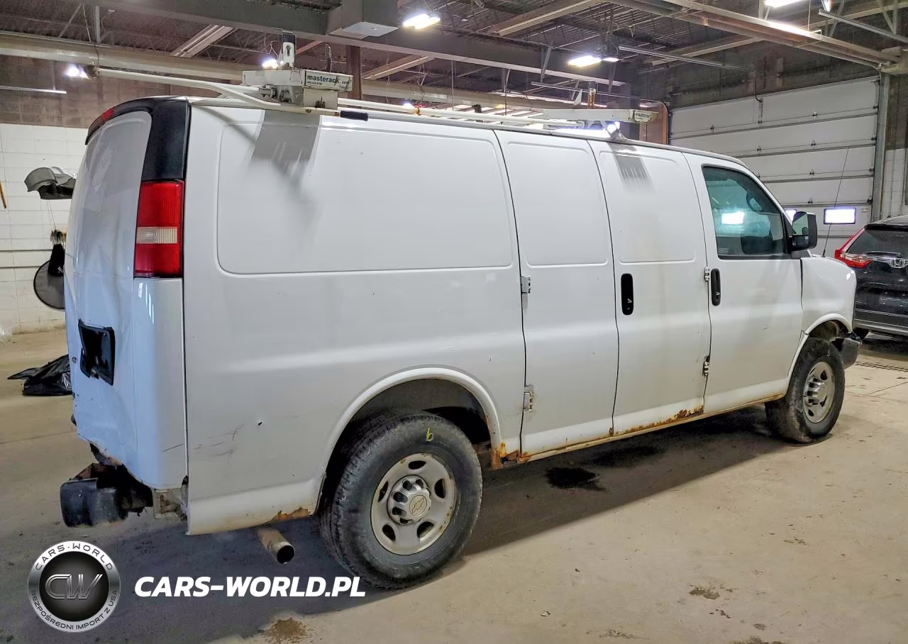 2013 Chevrolet Express G2500 VIN:1GCWGFCA8D1128435 - 3