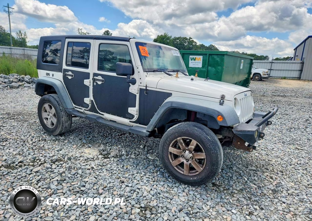 2008 Jeep Wrangler Unlimited X VIN:1J4GA39108L561456 - 4