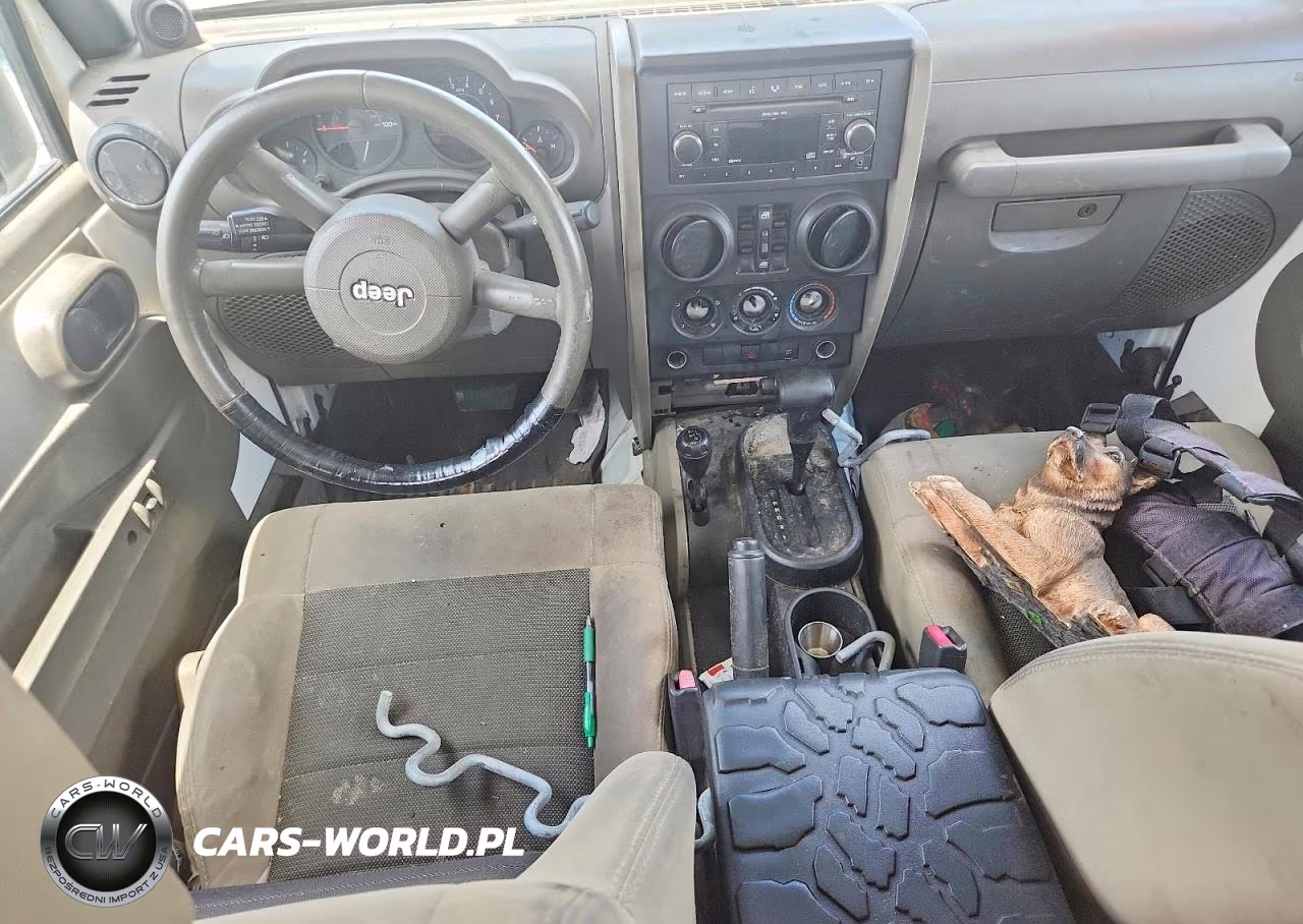 2008 Jeep Wrangler Unlimited X VIN:1J4GA39108L561456 - 8