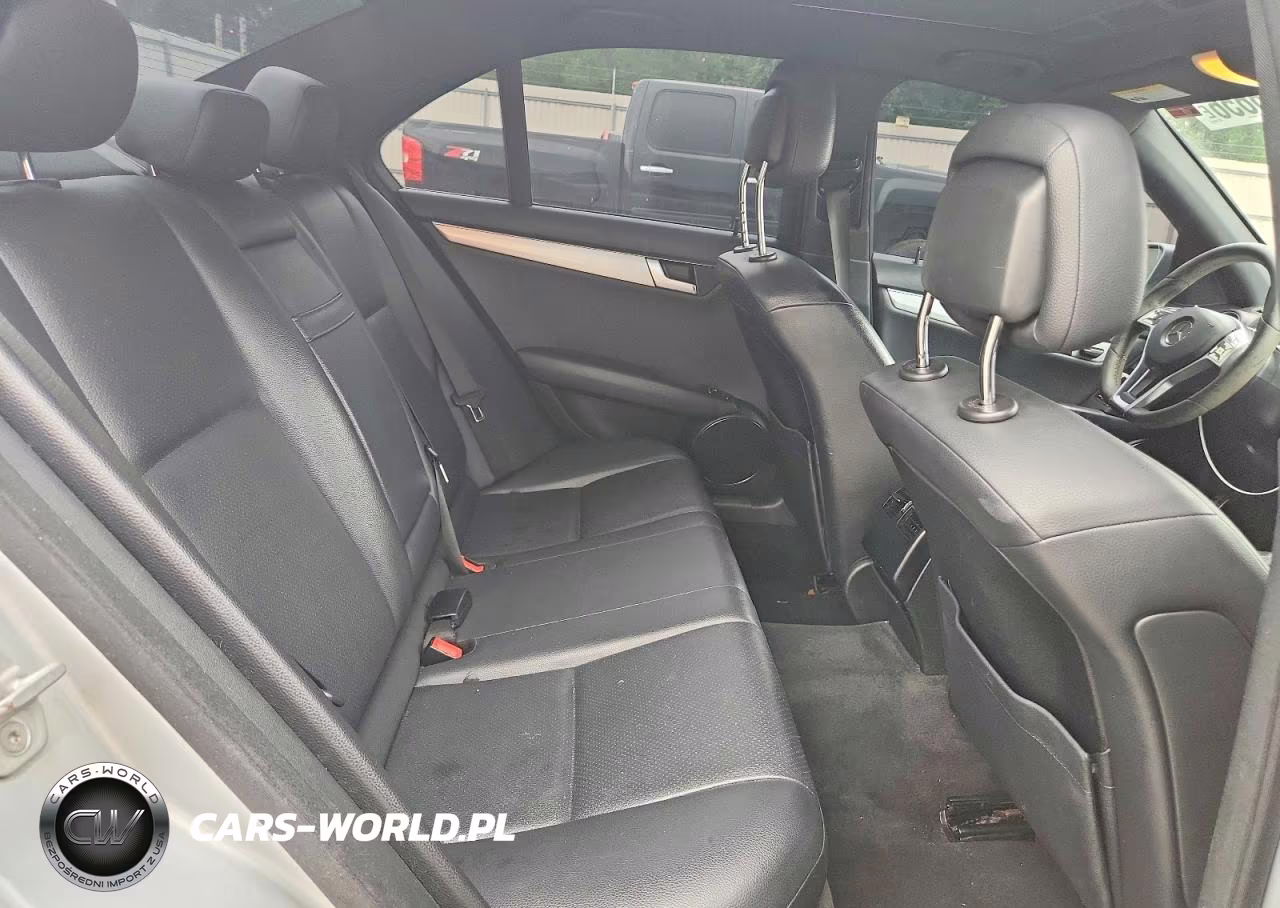 2012 Mercedes-Benz C 250 VIN:WDDGF4HB9CA679930 - 10