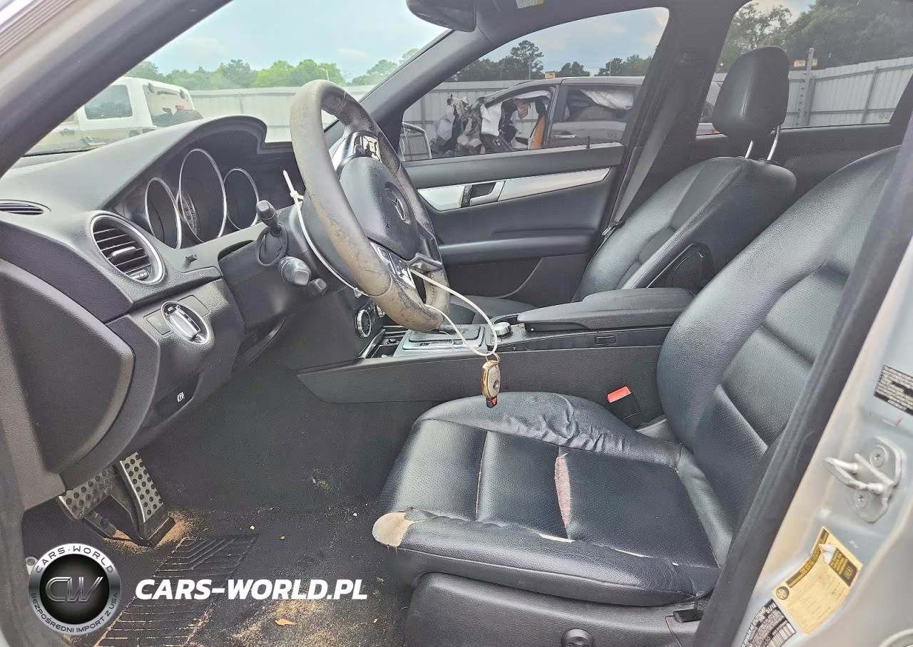 2012 Mercedes-Benz C 250 VIN:WDDGF4HB9CA679930 - 7