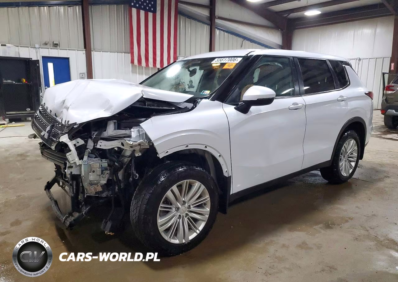 2024 Mitsubishi Outlander Es – zdjęcie 1 z 13